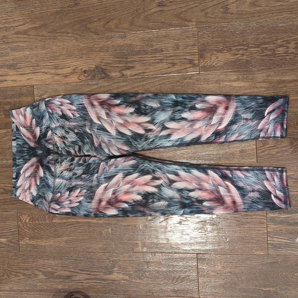 Women's workout leggings